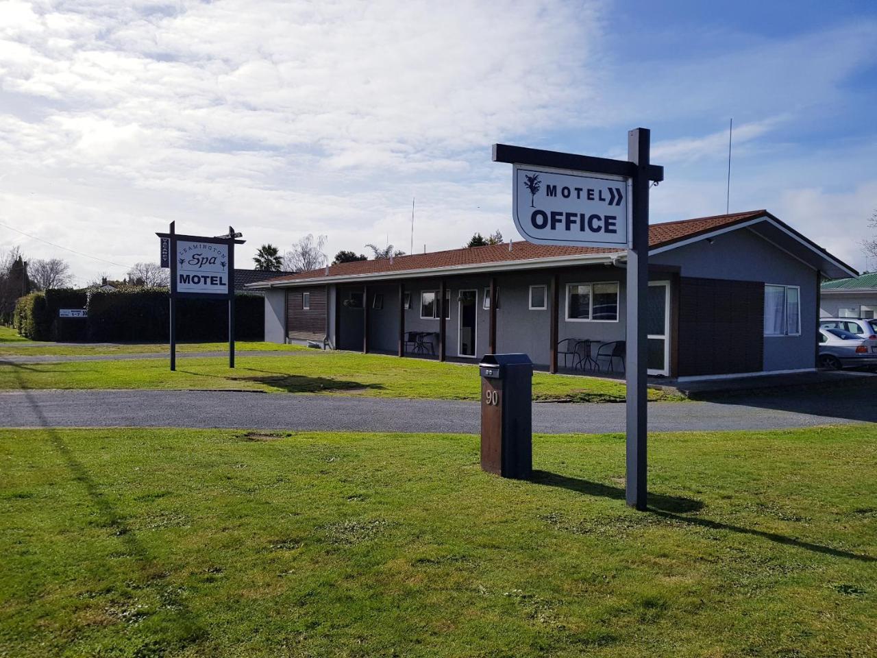 Leamington Spa Motel 坎布里奇 外观 照片